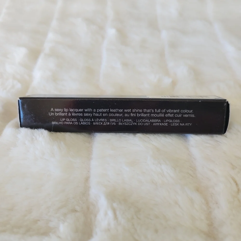 MAC COSMETICS // modern twist kajal eyeliner in polar ice